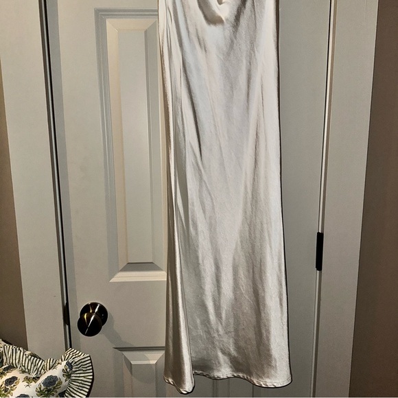 Satin strapless dress - Picture 11 of 11